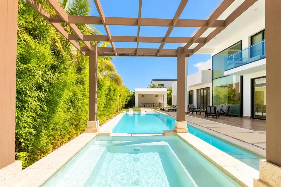 Au bord de votre piscine